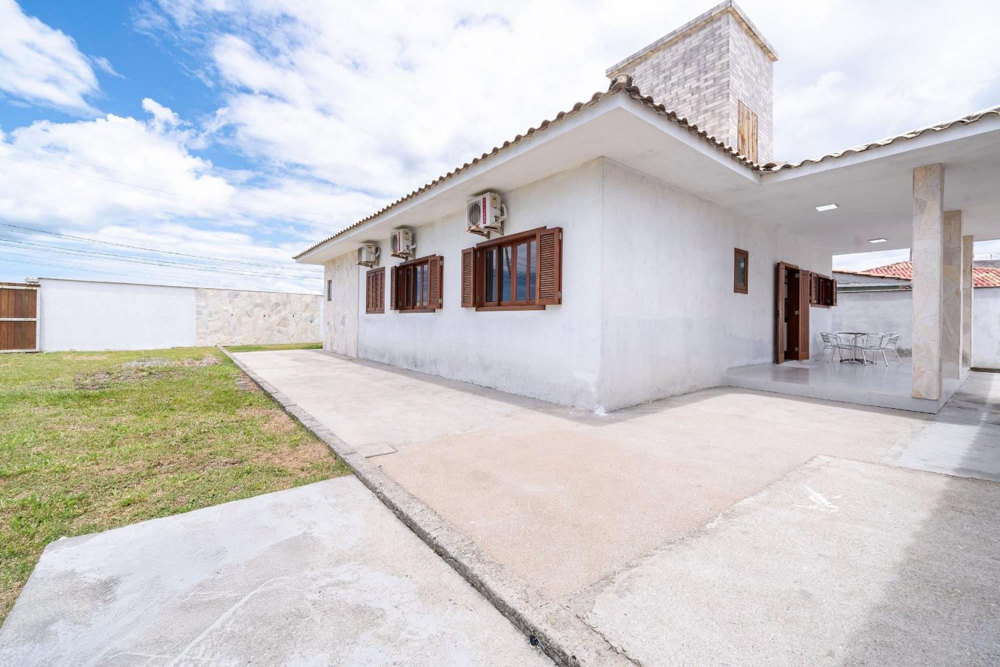 Casa de férias Casa Riviera 3q 250m Da By Achei