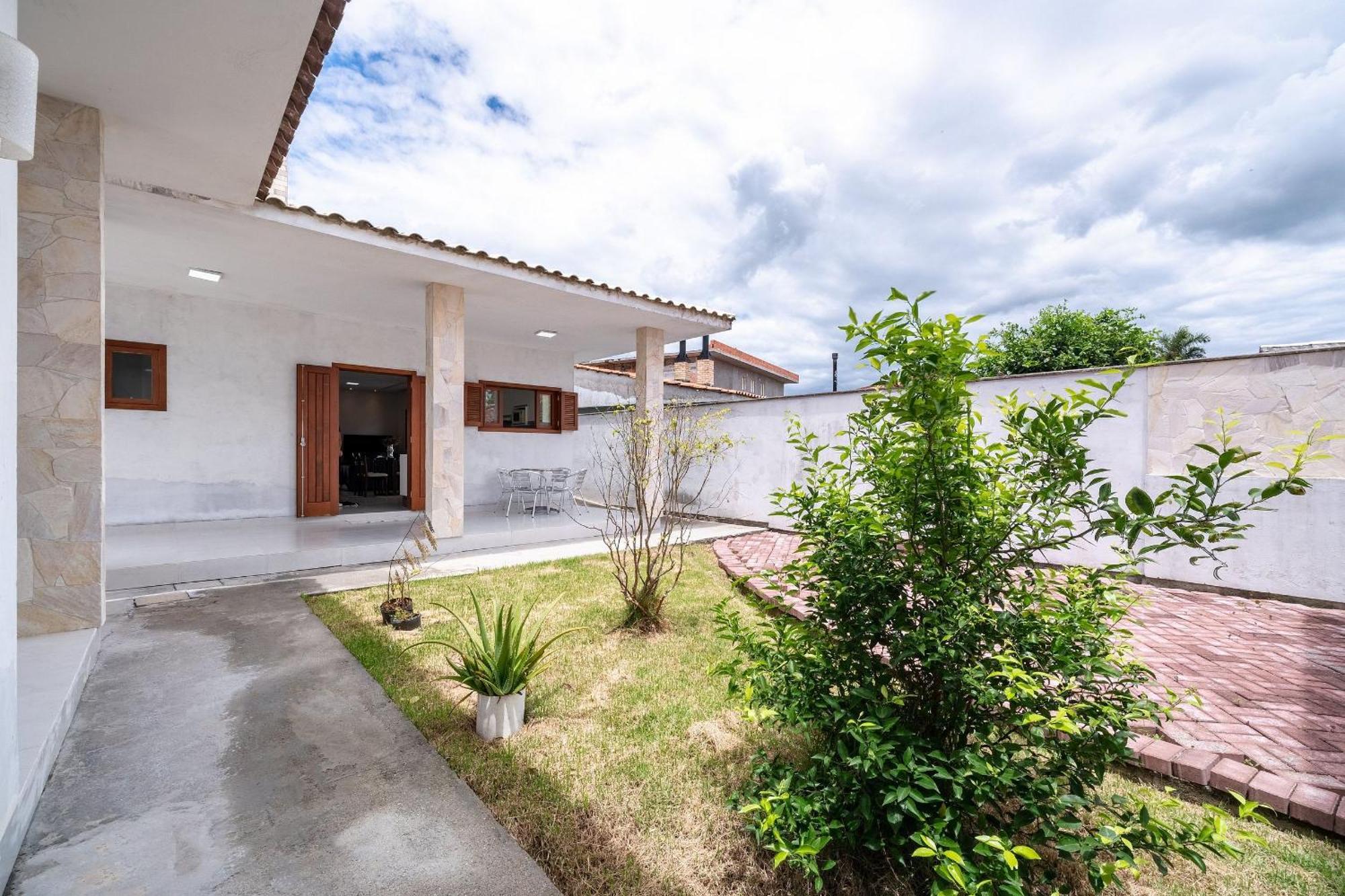 Casa de férias Casa Riviera 3q 250m Da By Achei